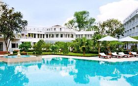 Azerai La Residence Huế